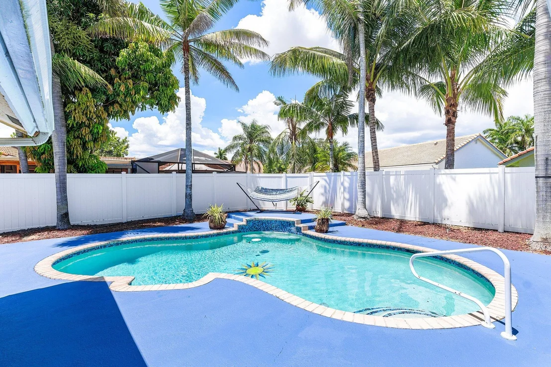 Photo of 9707 Sun Pointe Drive