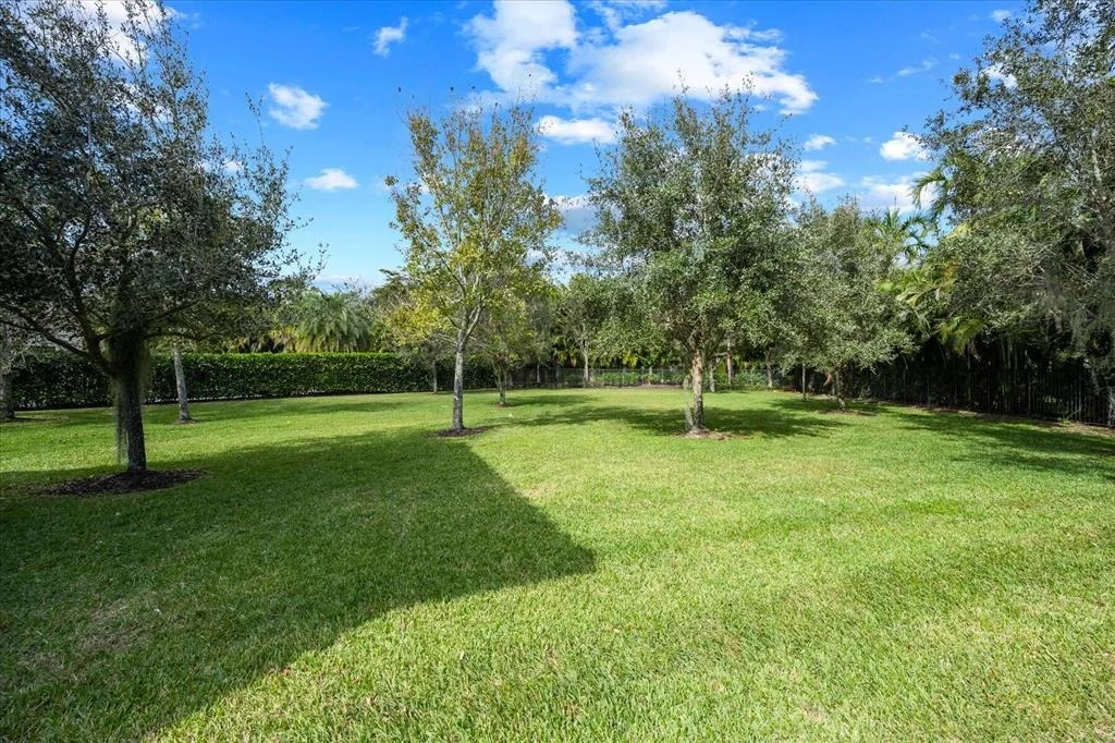 Photo of 16586 Gateway Bridge Drive