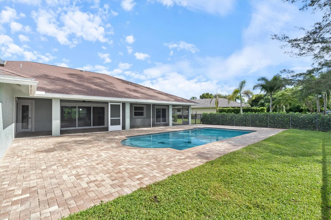 Photo of 1395 Pine Valley Drive