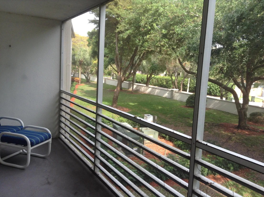 Photo of Unit H2 at 1901 Bermuda Circle