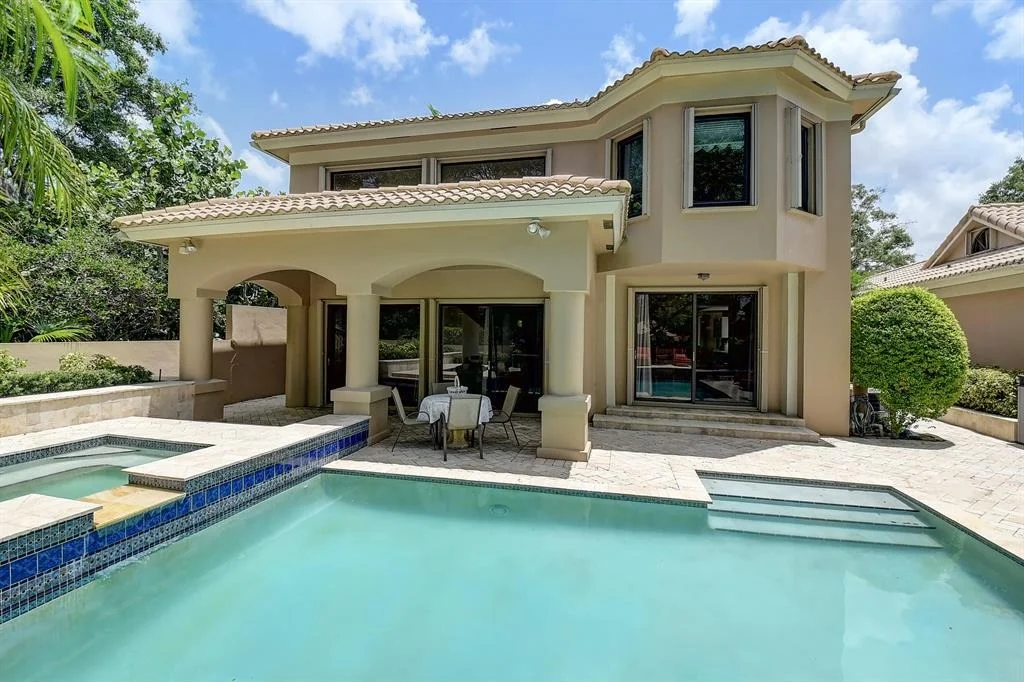 Photo of 2185 NW 60th Road