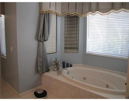 Photo of 4418 Mariners Cove Drive