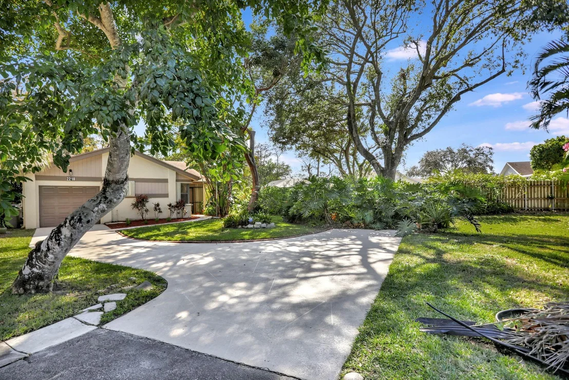 Photo of 2218 Seagrape Circle
