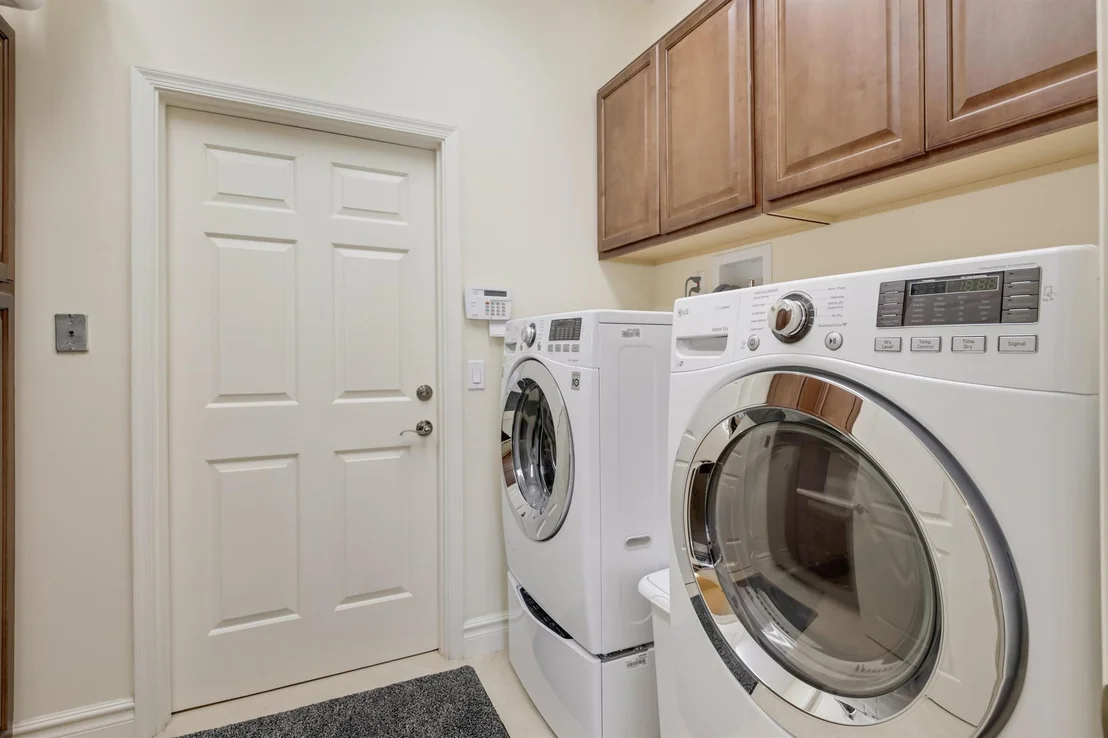 Photo of 391 Glenbrook Drive