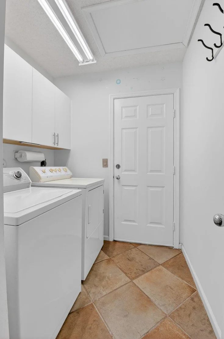 Photo of 11590 Creekside Drive