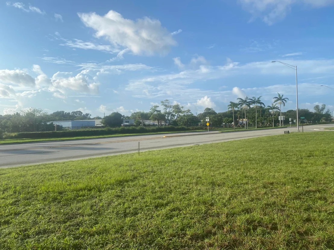 Photo of 167 S Dixie Highway