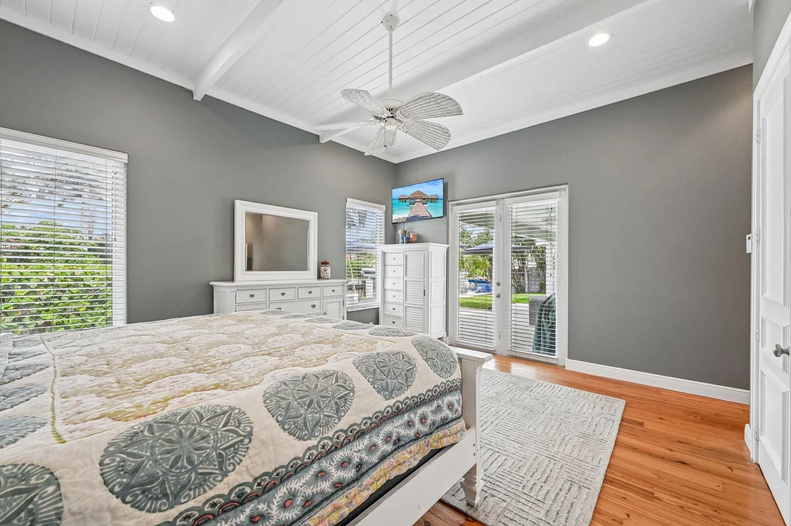 Photo of 4911 NE 25TH Avenue