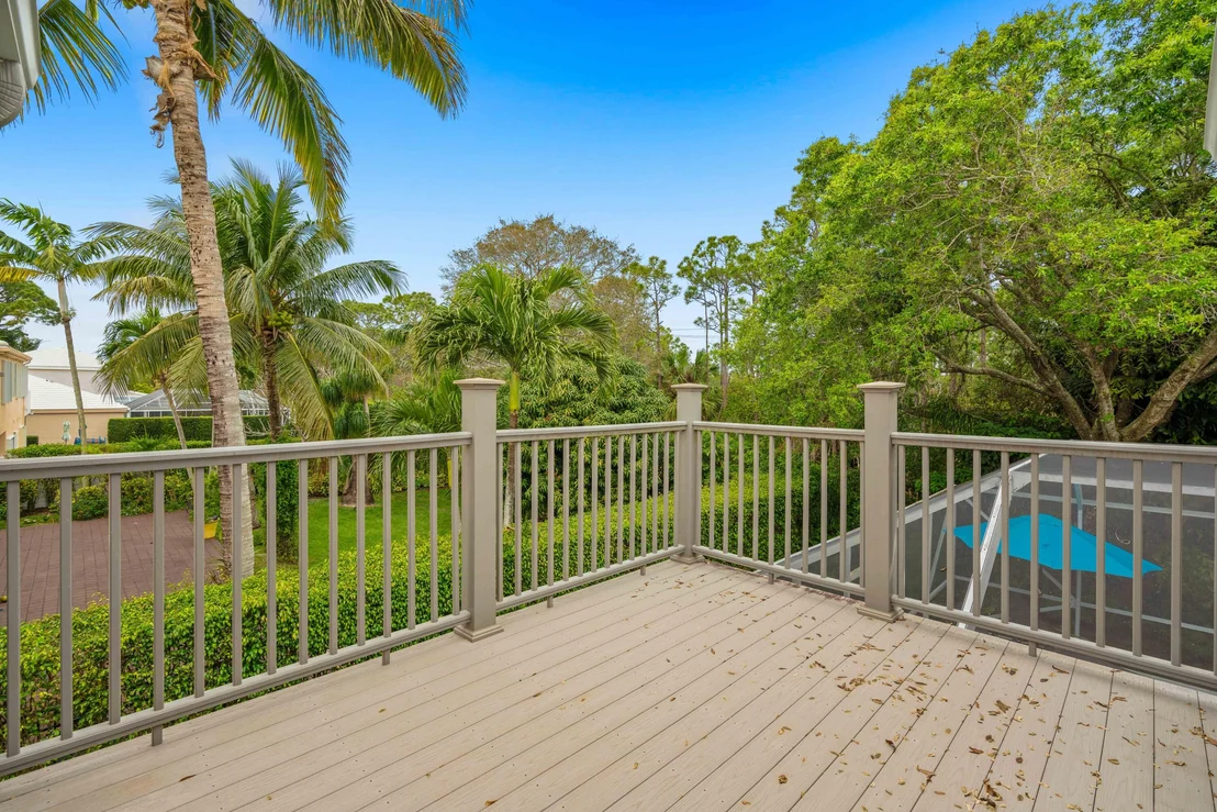 Photo of 9229 SE Woods End Place