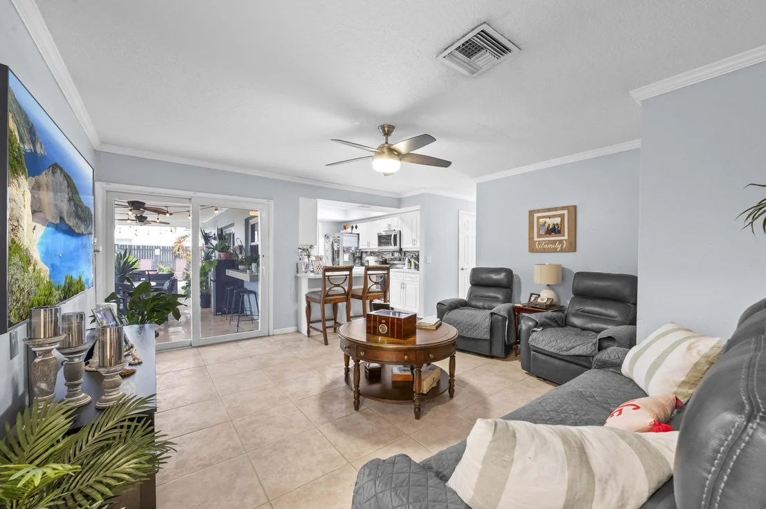 Photo of 6427 Travis Road