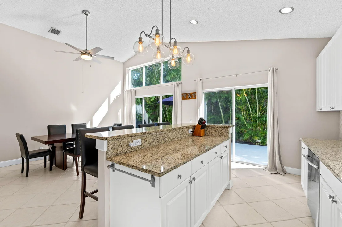 Photo of 7616 Colony Palm Drive