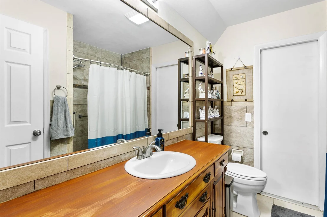 Photo of 5324 Canal Drive
