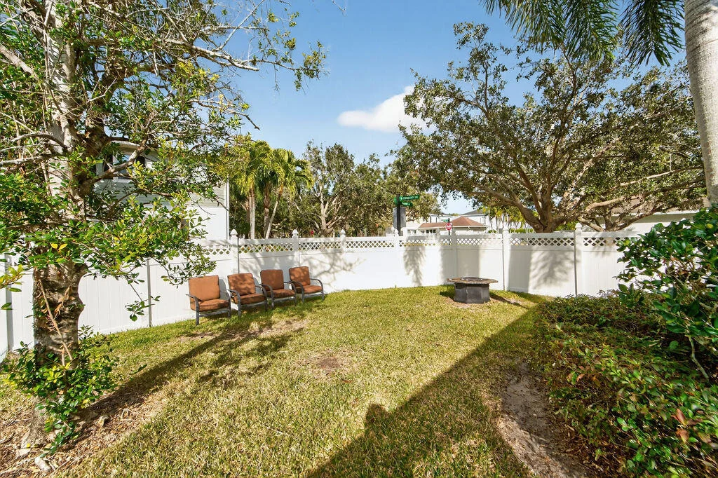 Photo of 102 Bonaire Lane