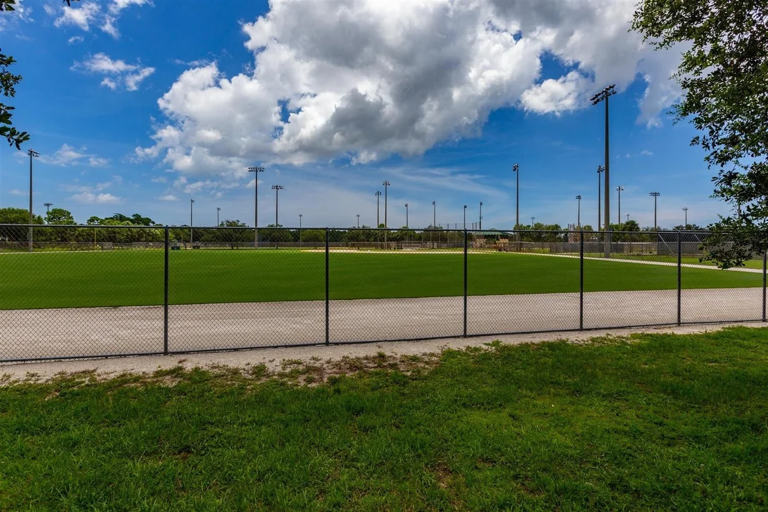 Photo of 4176 Stadium Drive