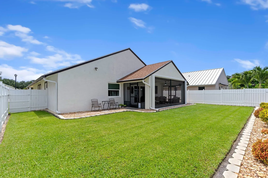 Photo of 145 Pennock Landing Circle