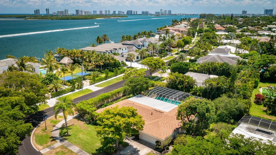 Photo of 100 Gulfstream Road