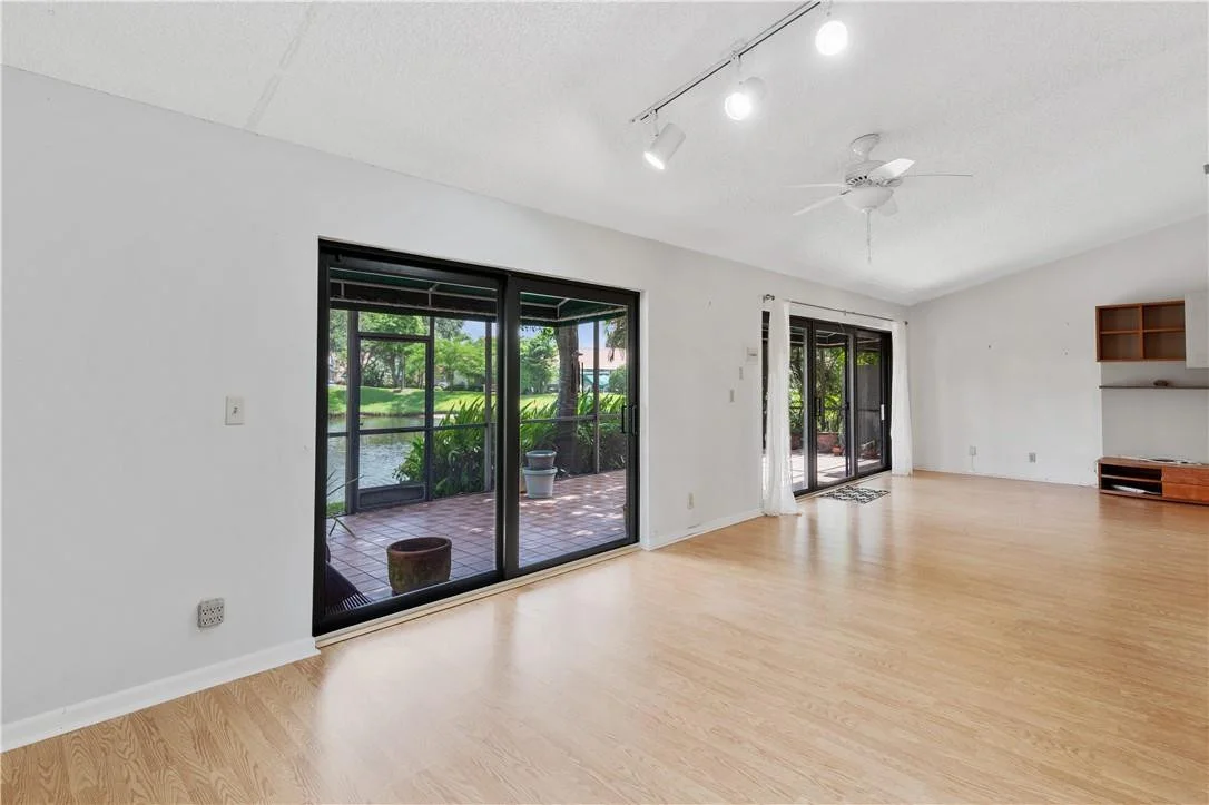 Photo of 6420 Via Tierra