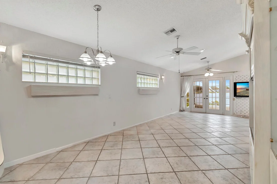 Photo of 7867 Waterfall Terrace