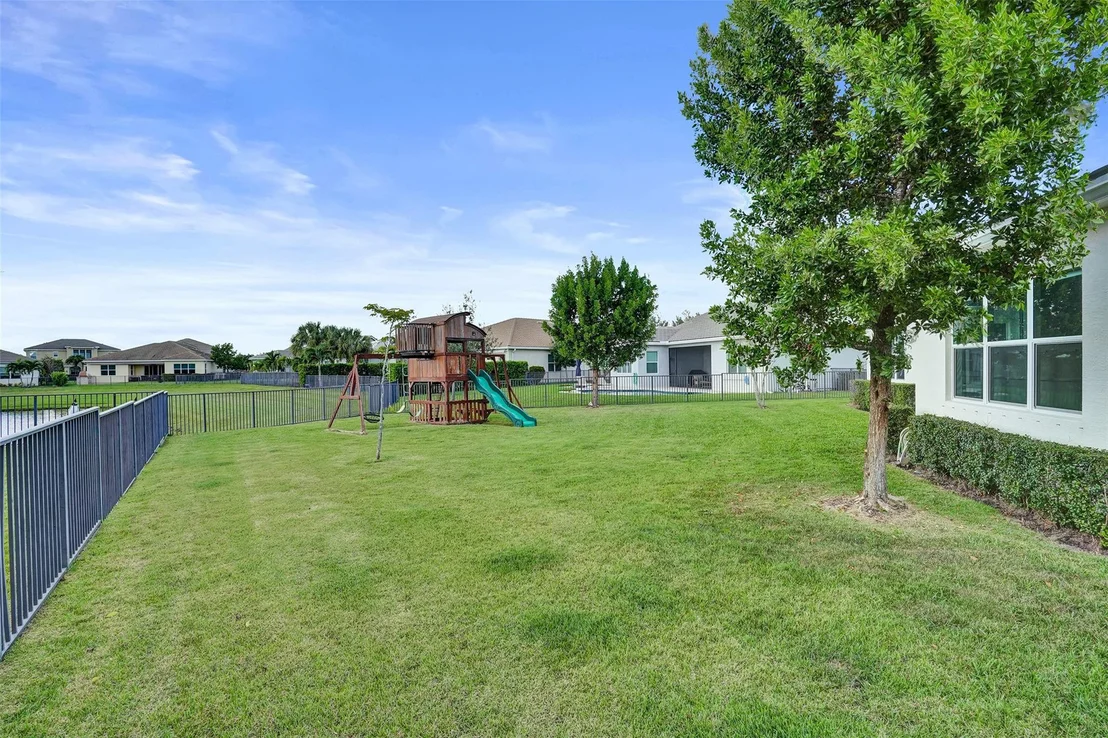 Photo of 5975 Kingfisher Boulevard