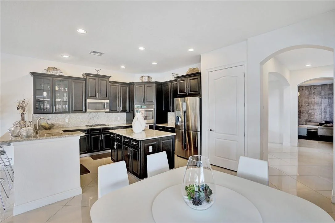 Photo of 8760 Lakeview Drive