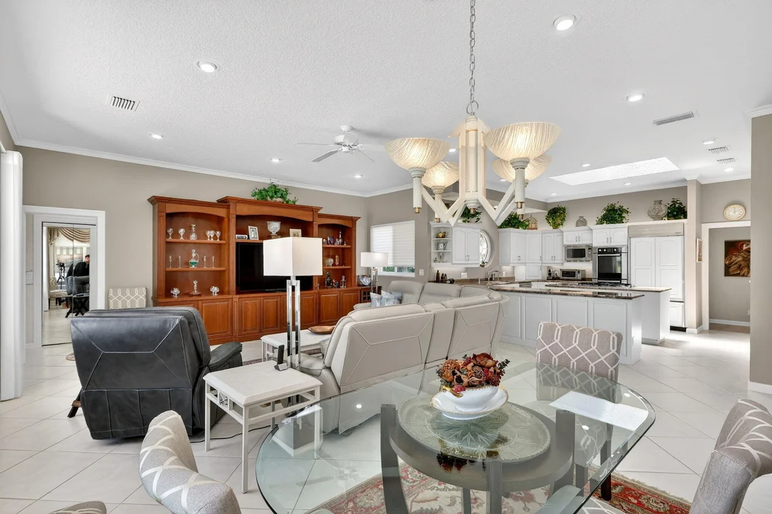 Photo of 6711 SE Barrington Drive