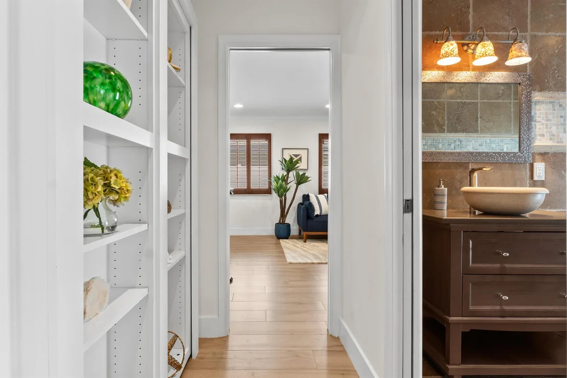 Photo of 400 SE 5th Terrace