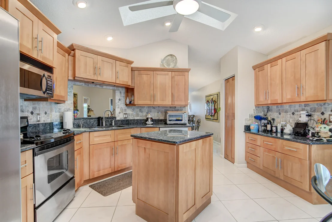 Photo of 6081 Bluegrass Drive