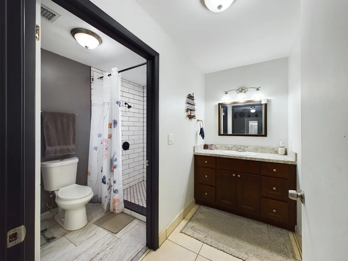Photo of 2267 NE 54th Trail