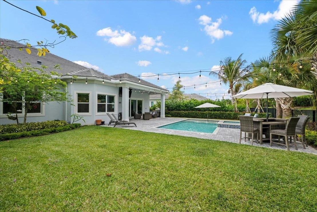 Photo of 9236 Crestview Circle