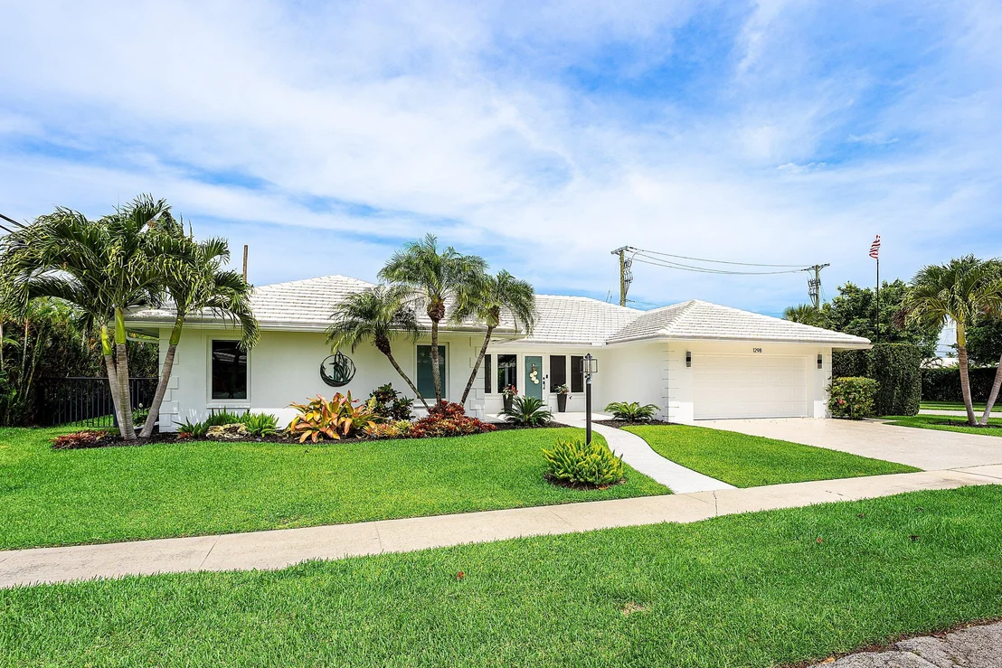 Photo of 1298 Walnut Terrace