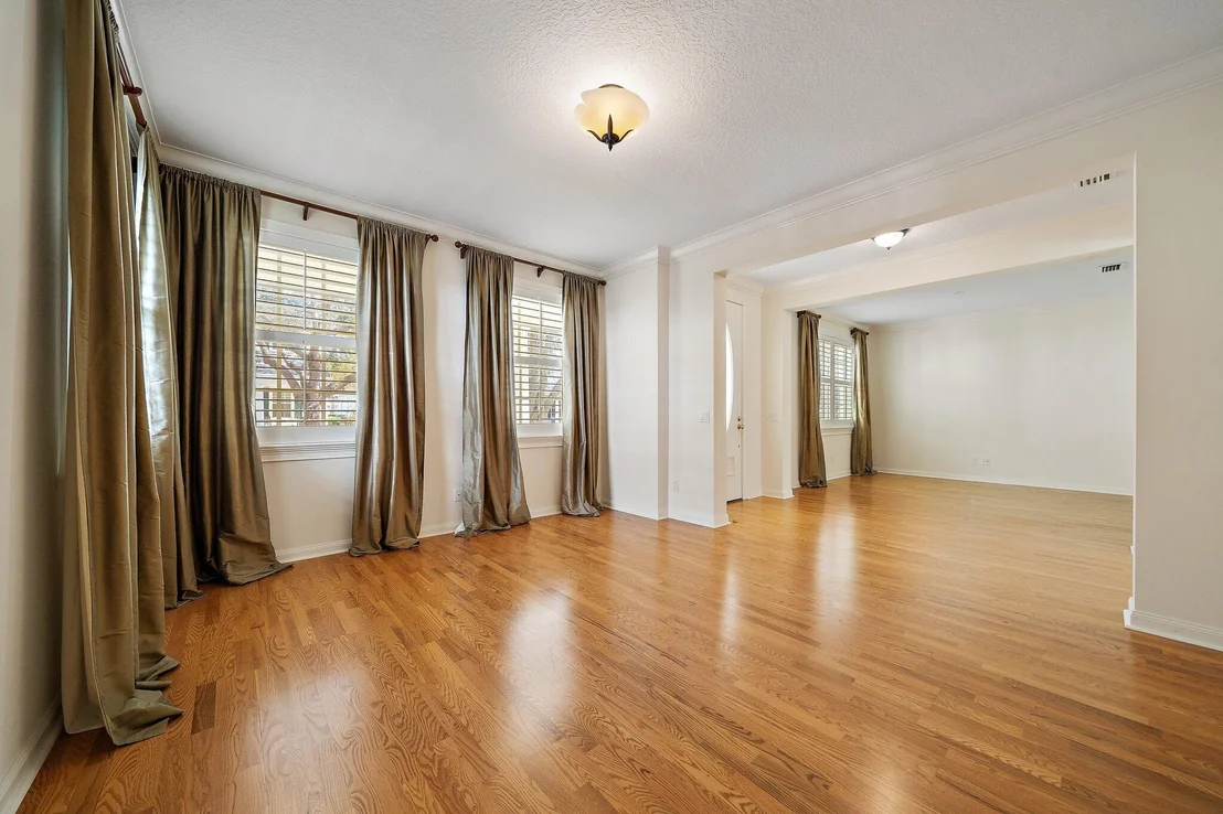Photo of 129 Barbados Drive