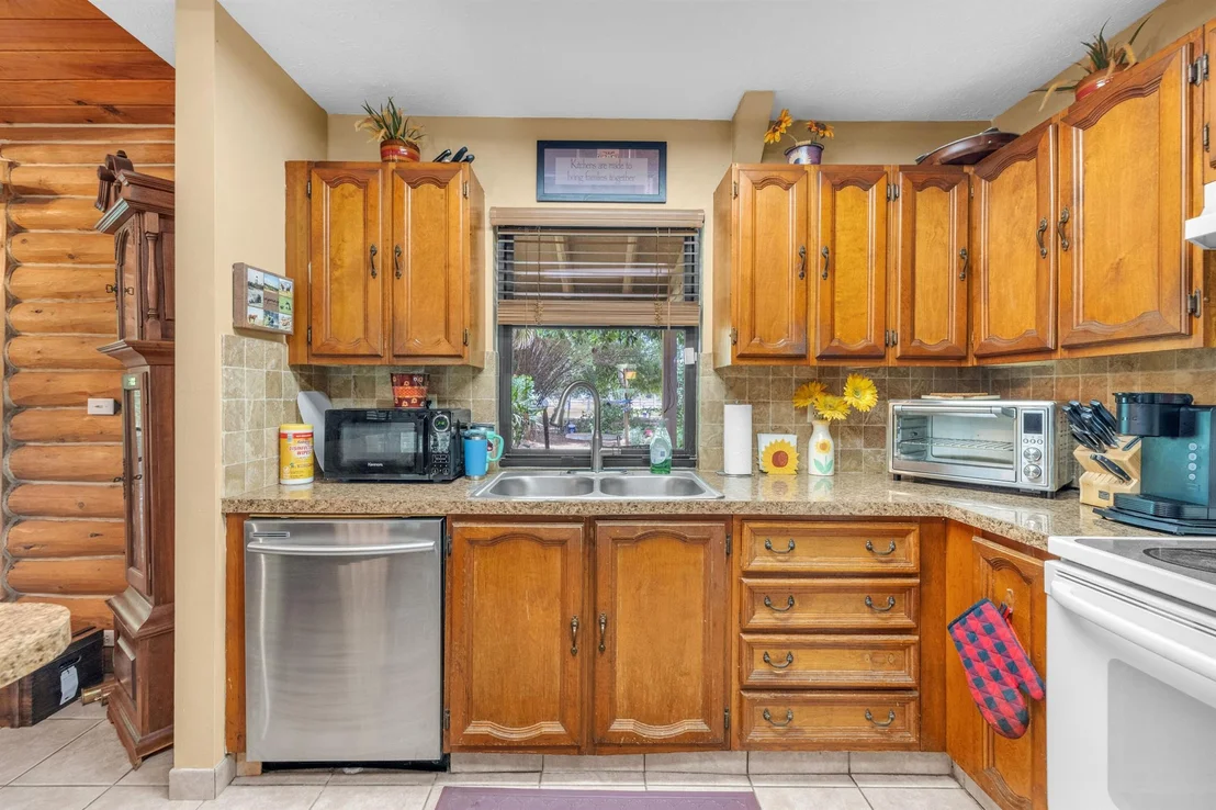 Photo of 2340 B Road