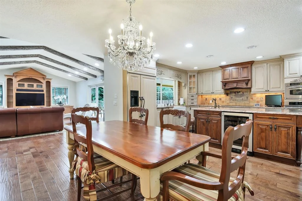 Photo of 4443 Pine Tree Drive