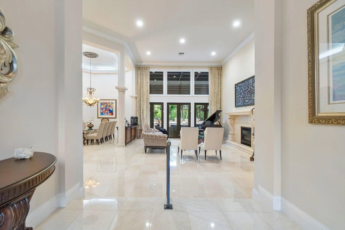 Photo of 5818 Windsor Terrace