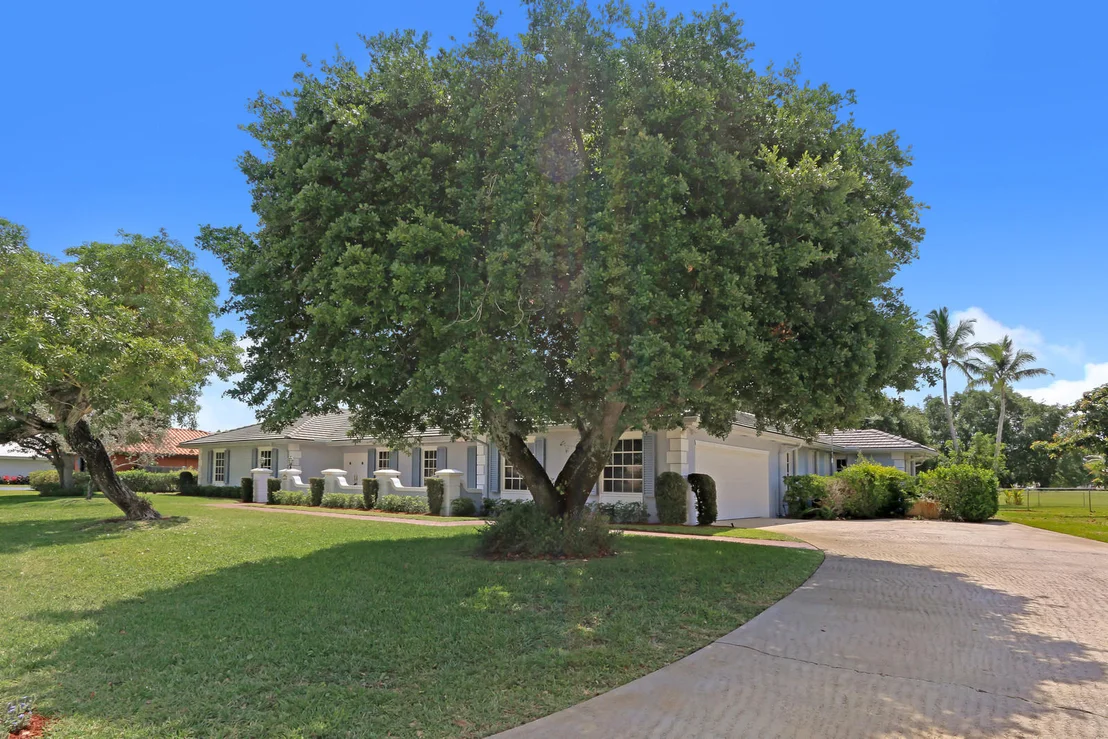 Photo of 409 Glenbrook Drive