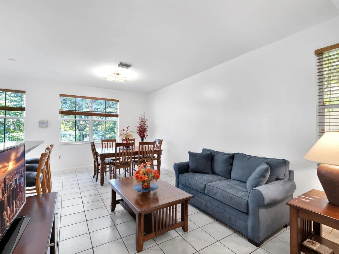 Photo of 820 Savannah Falls Drive