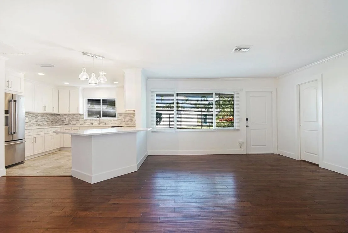 Photo of 924 Pompano Drive