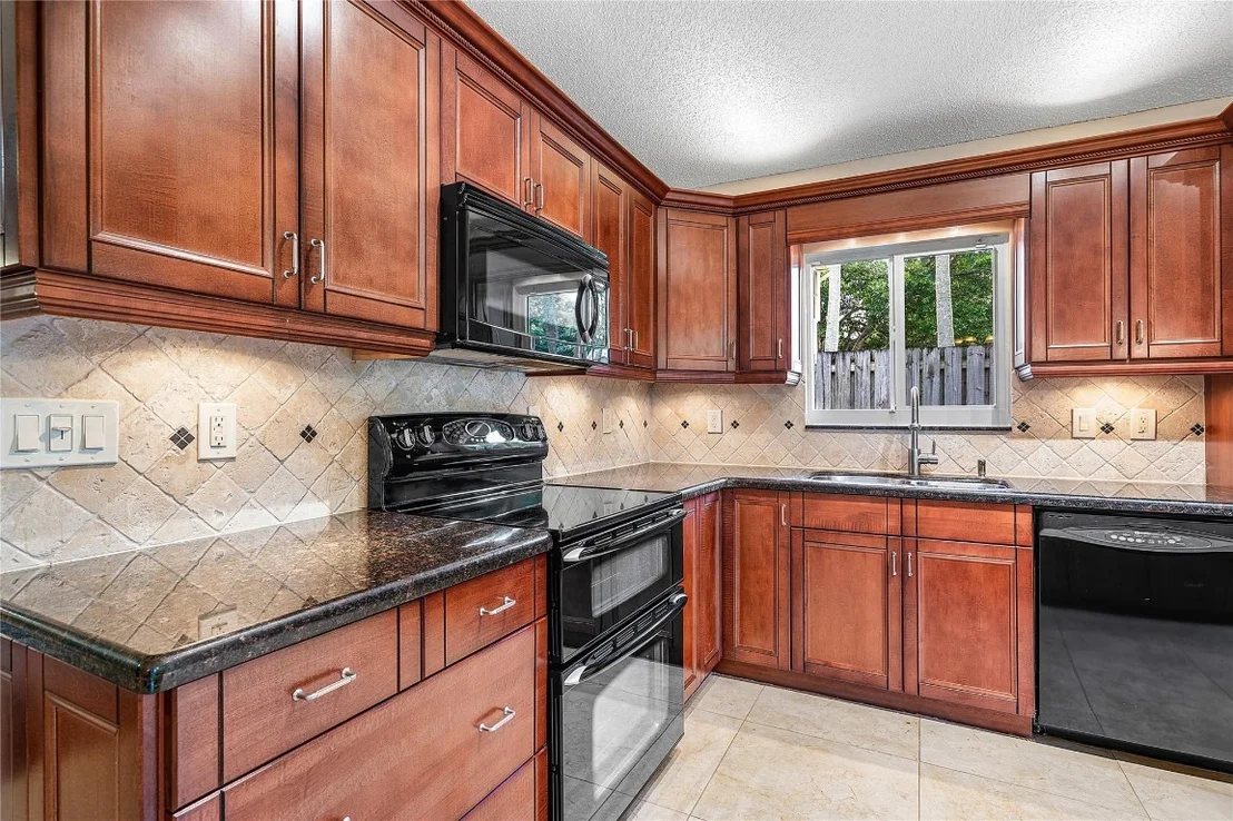 Photo of 1443 Banyan Circle