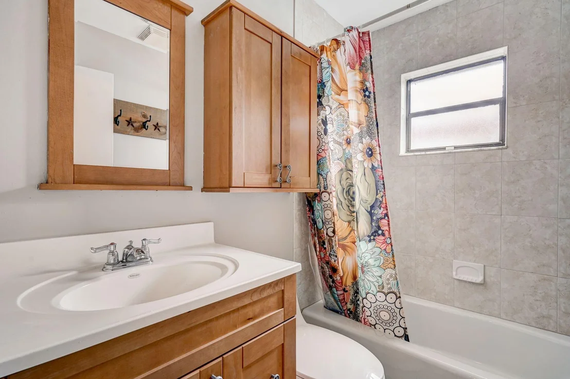 Photo of 128 Martin Circle