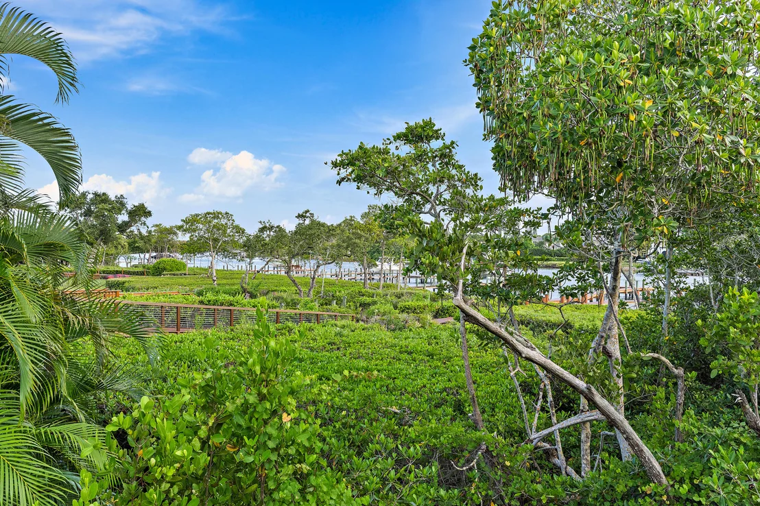 Photo of 348 River Edge Road