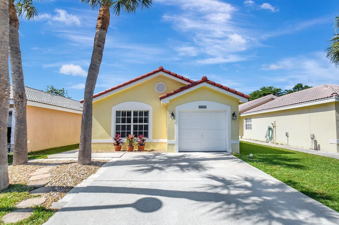 Photo of 8024 Stirrup Cay Court