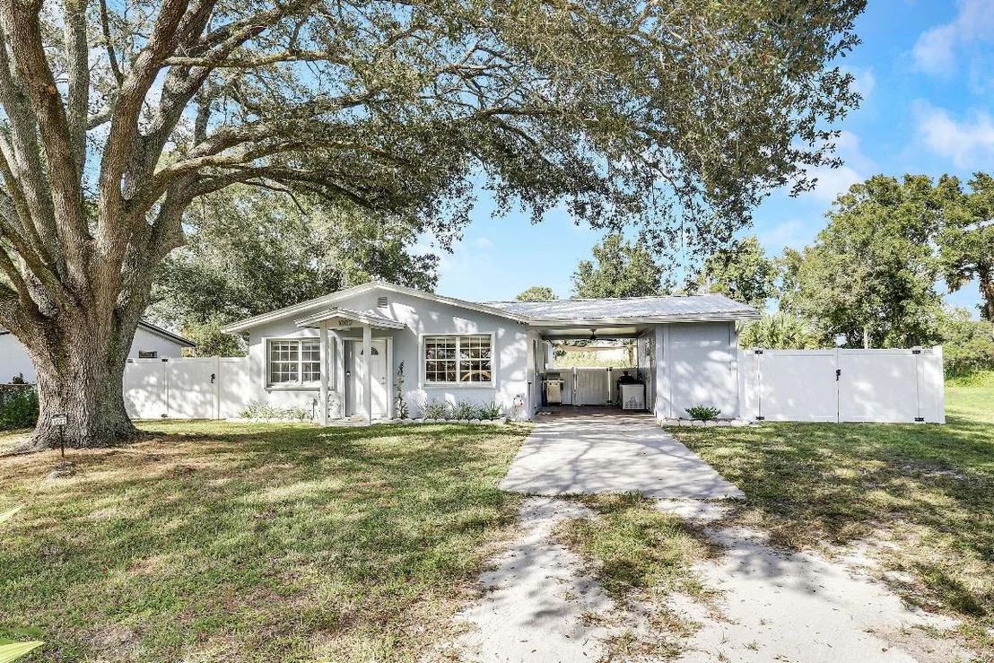 Photo of 1002 NW 7th Street