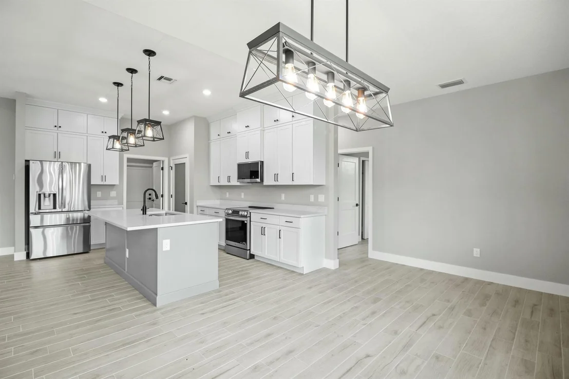 Photo of 4742 SE Starling Way