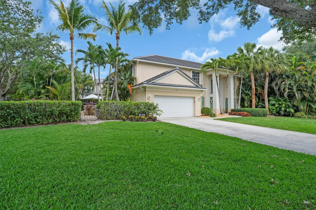 Photo of 471 Oriole Point