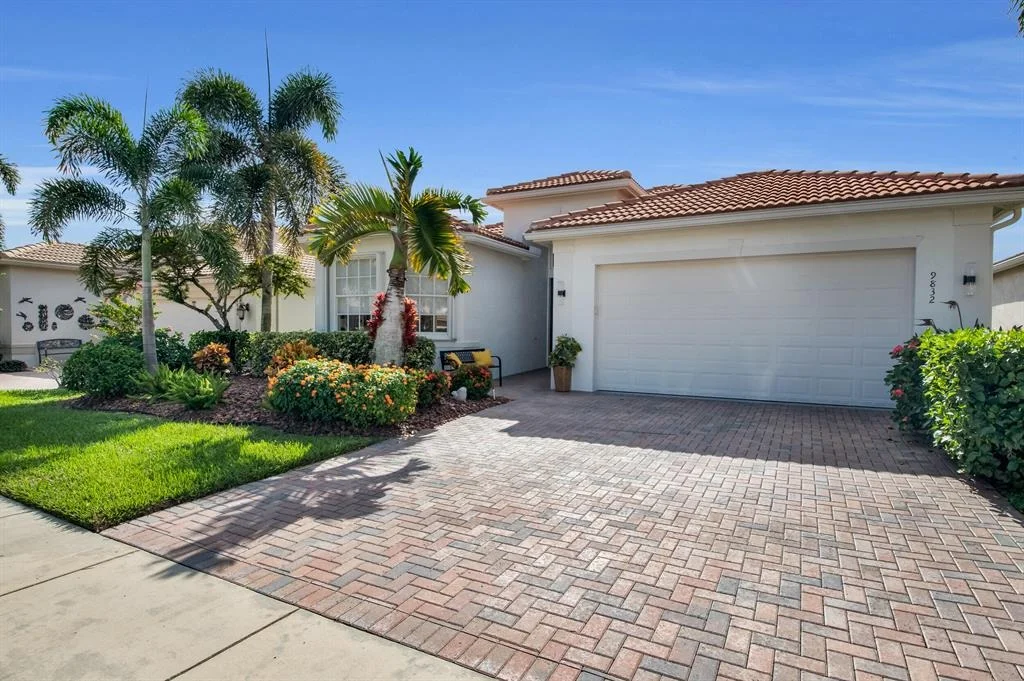 Photo of 9832 Chantilly Point Lane