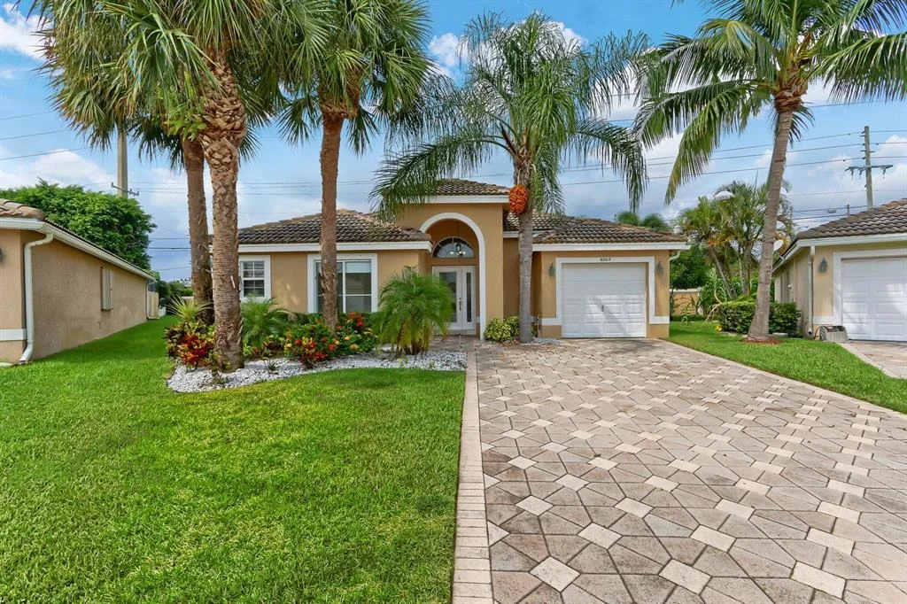 Photo of 8265 Palm Gate Drive