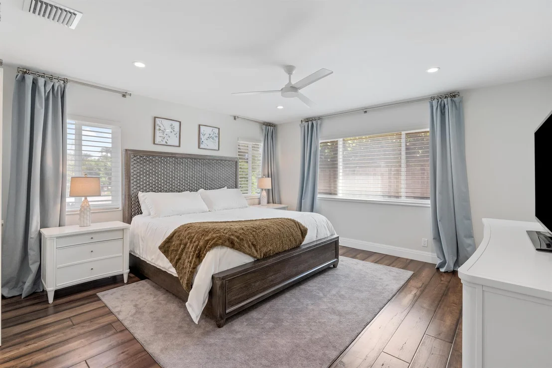 Photo of 1058 NW 6th Drive