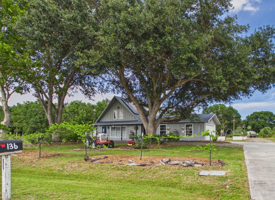 Photo of 136 SW 85th Avenue