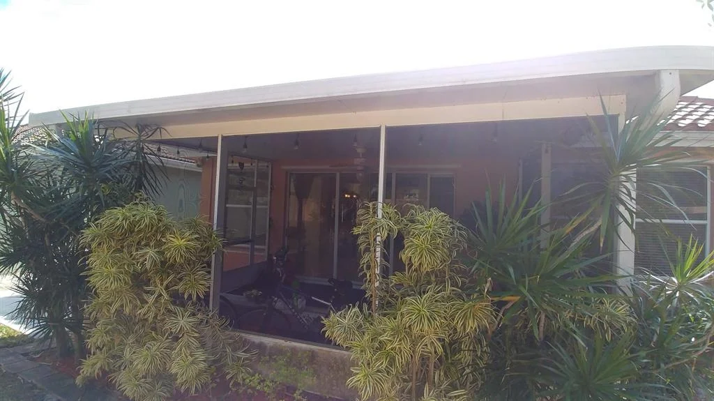 Photo of 104 S Hampton Drive