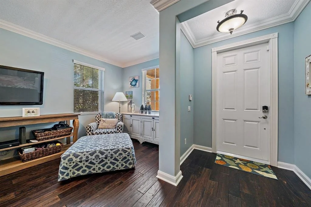 Photo of 338 Caravelle Drive