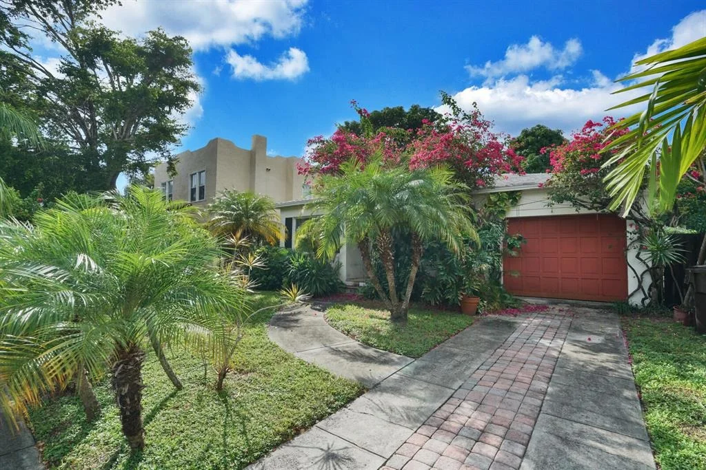 Photo of 210 Edgewood Drive